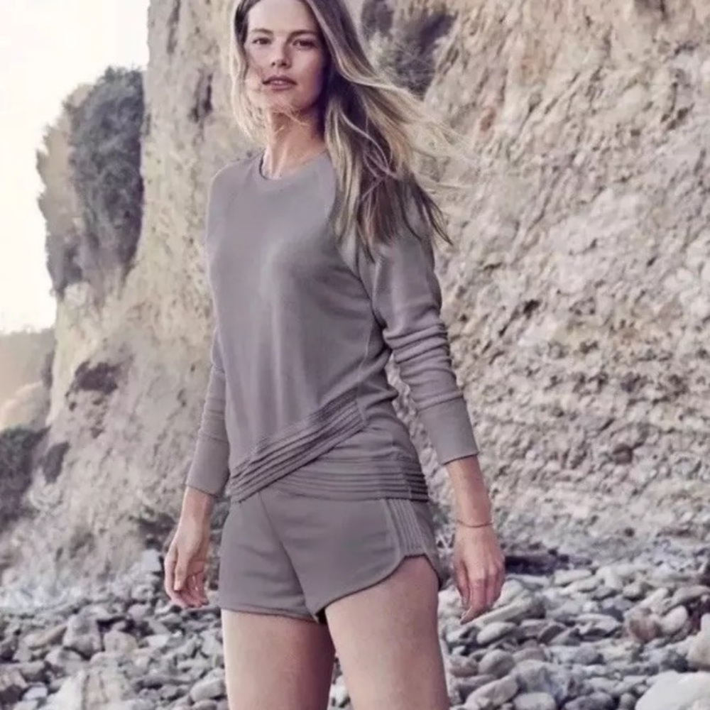 Athleta Criss Cross front sweatshirt